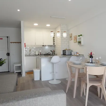 Apartment Casa Bella Arch, 2 Min Walk To Da Rocha Portimao